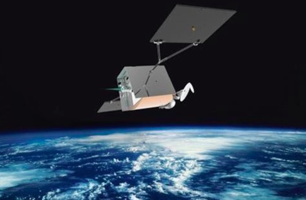 马斯克在社交媒体上说：“（亚马逊）如今尚无必要阻碍Starlink，因为亚马逊的卫星系统真正投入使用仍需数年时间。”